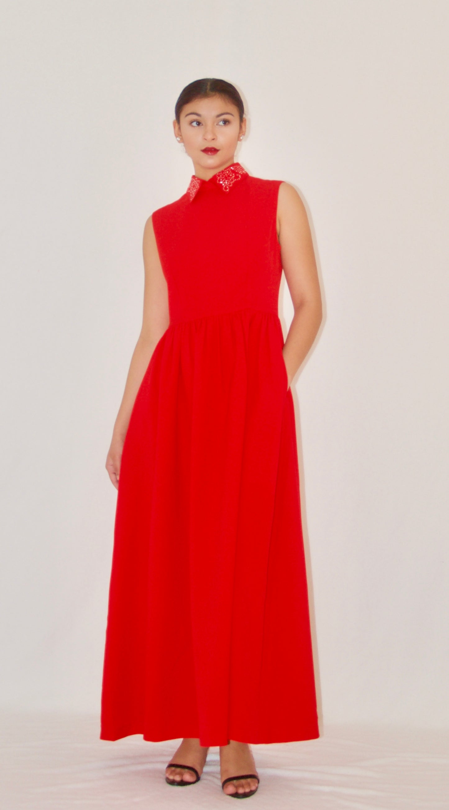 Red Sleeveless Shirtwaist Column Gown